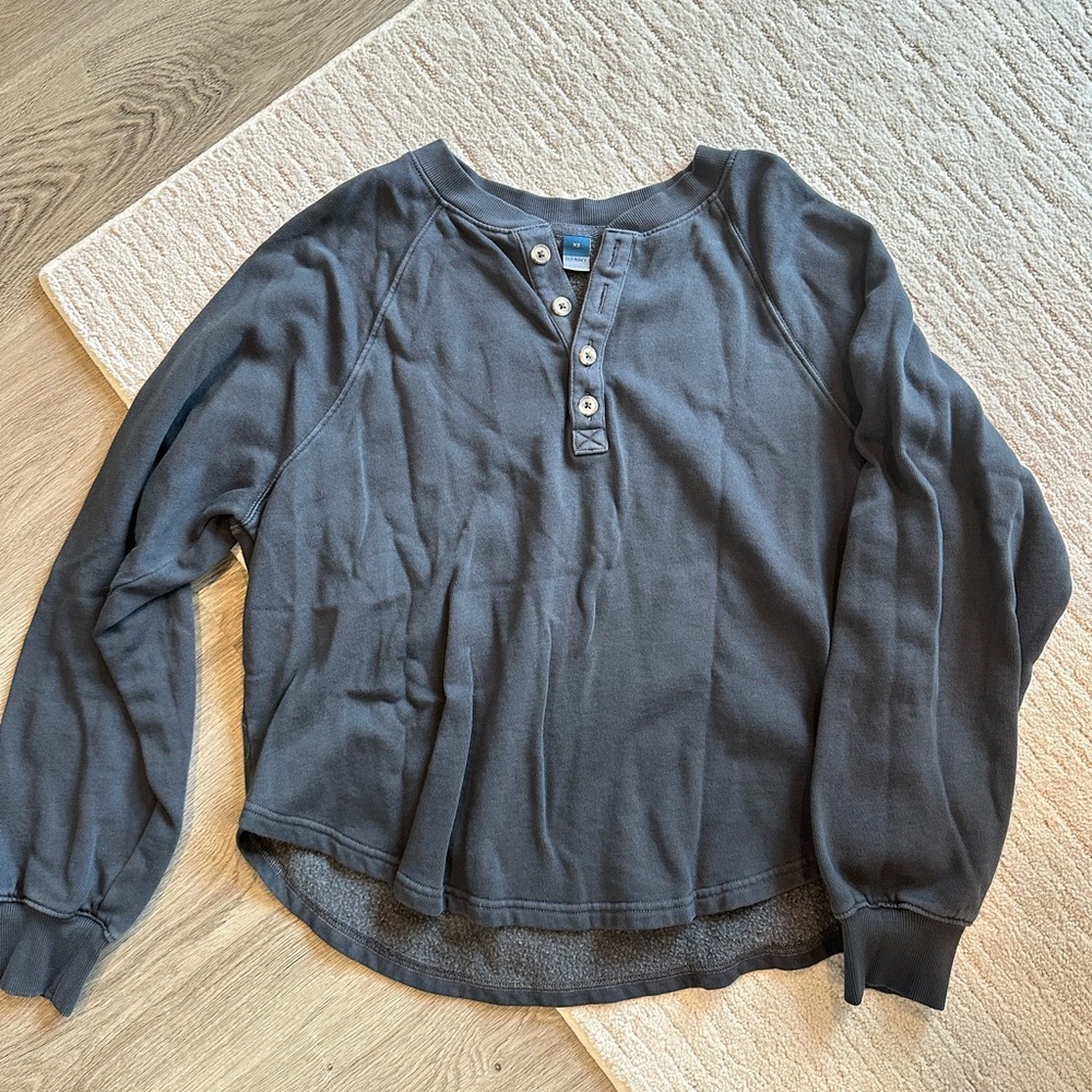 Old navy sweater